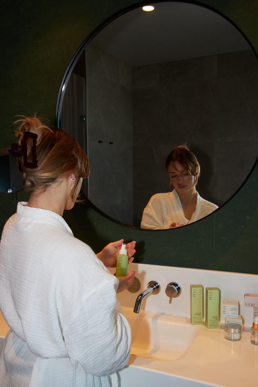 Revitalizing peeling gel